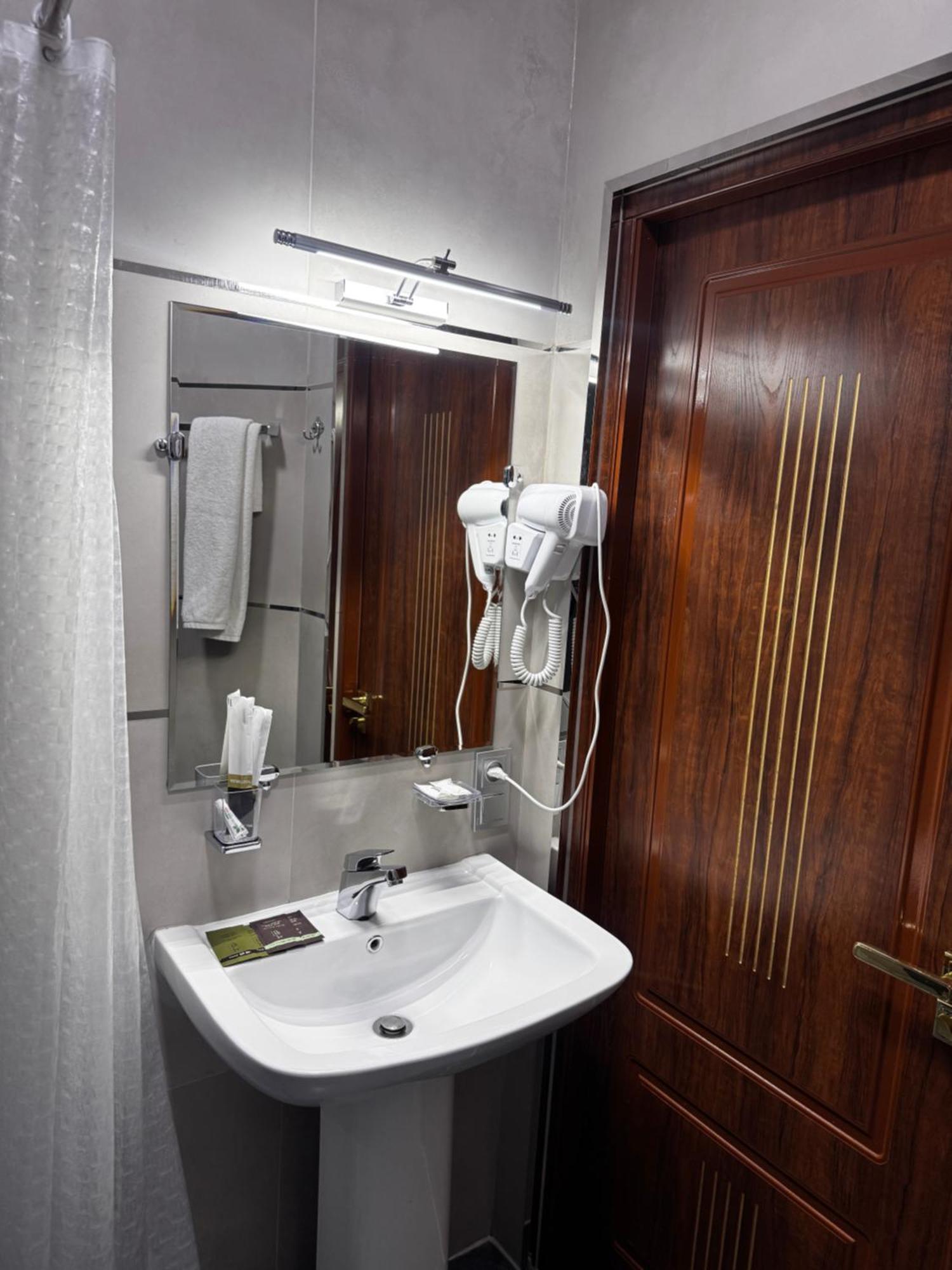סמרקנד Salomat Guest House מראה חיצוני תמונה